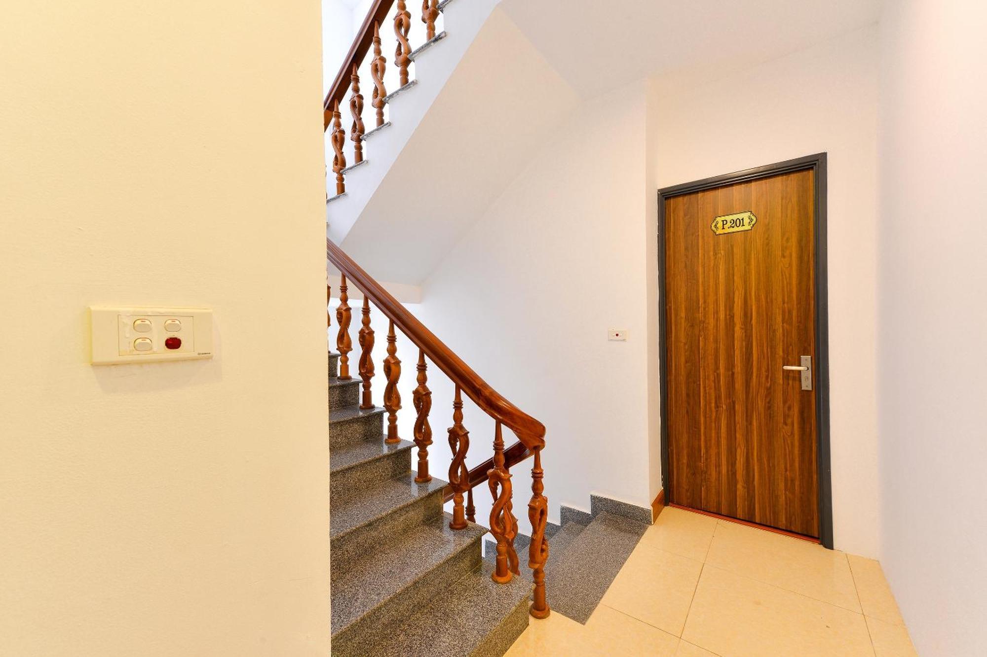Oyo 317 Kim Cuong Hotel 2 Hanoi Zewnętrze zdjęcie
